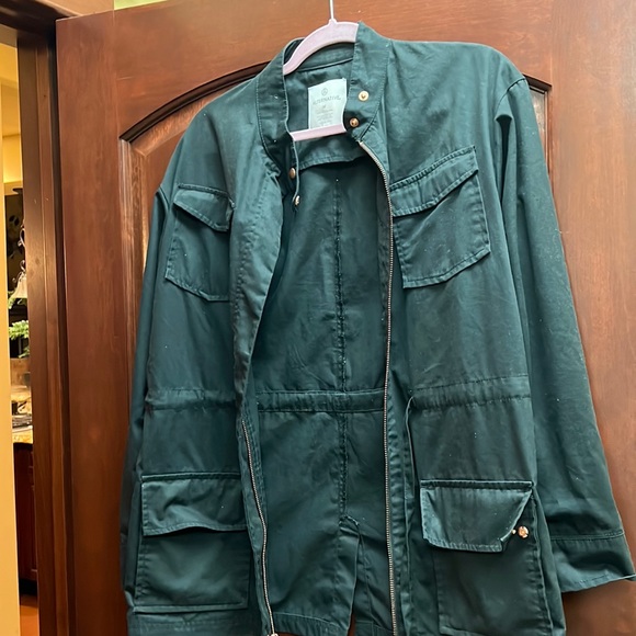 Alternative utility zippered jacket drawstring waist. Snaps at the neck/wrist - Picture 2 of 6